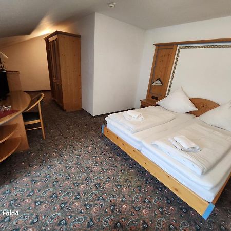 Alpenhotel Widderstein Міттельберг Екстер'єр фото