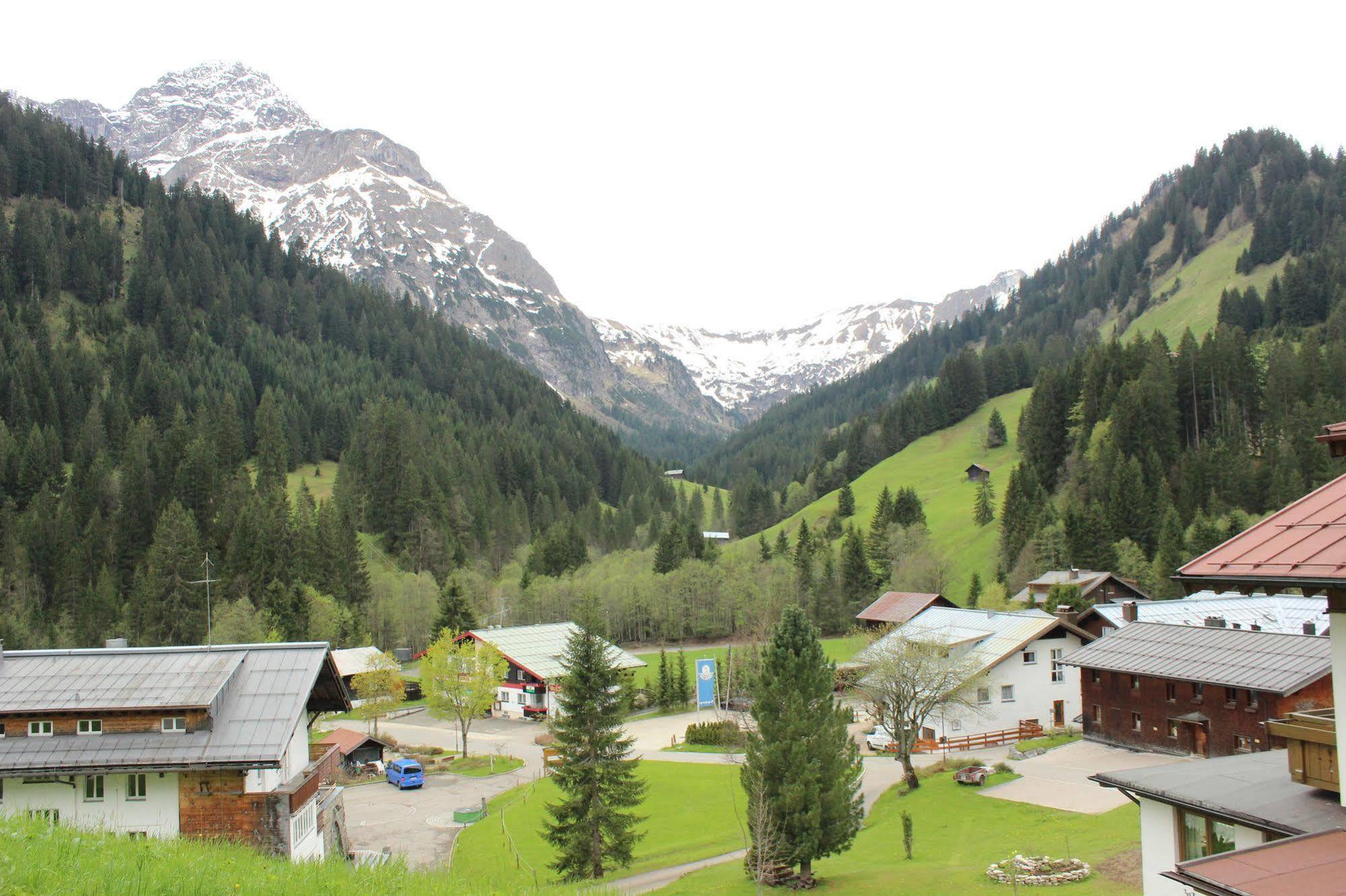 Alpenhotel Widderstein Міттельберг Екстер'єр фото