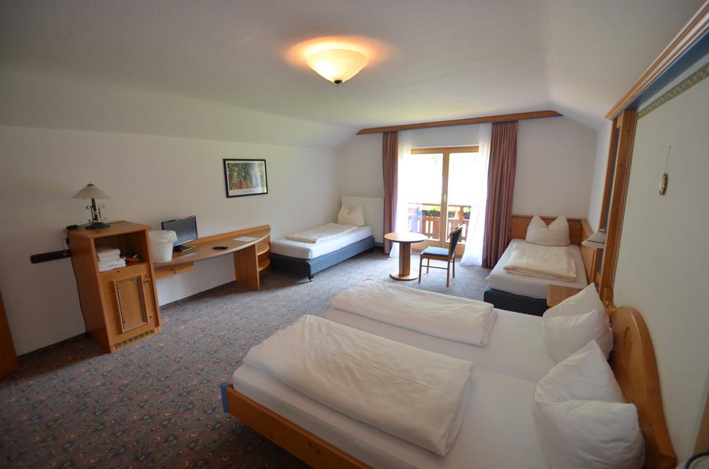 Alpenhotel Widderstein Міттельберг Екстер'єр фото