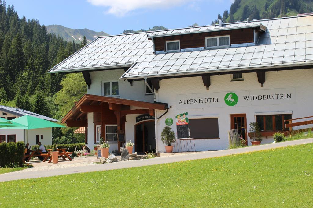 Alpenhotel Widderstein Міттельберг Екстер'єр фото